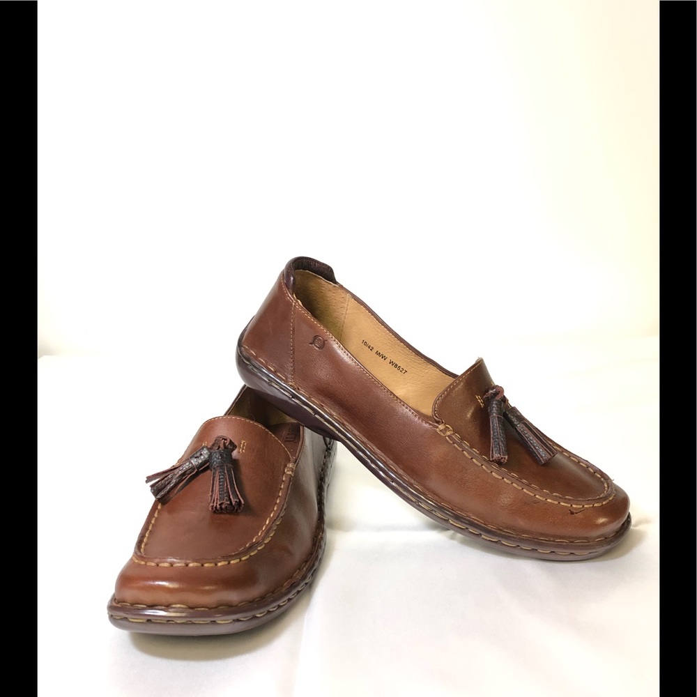 Born women’s/Men’s Brown Leather slip on loafers